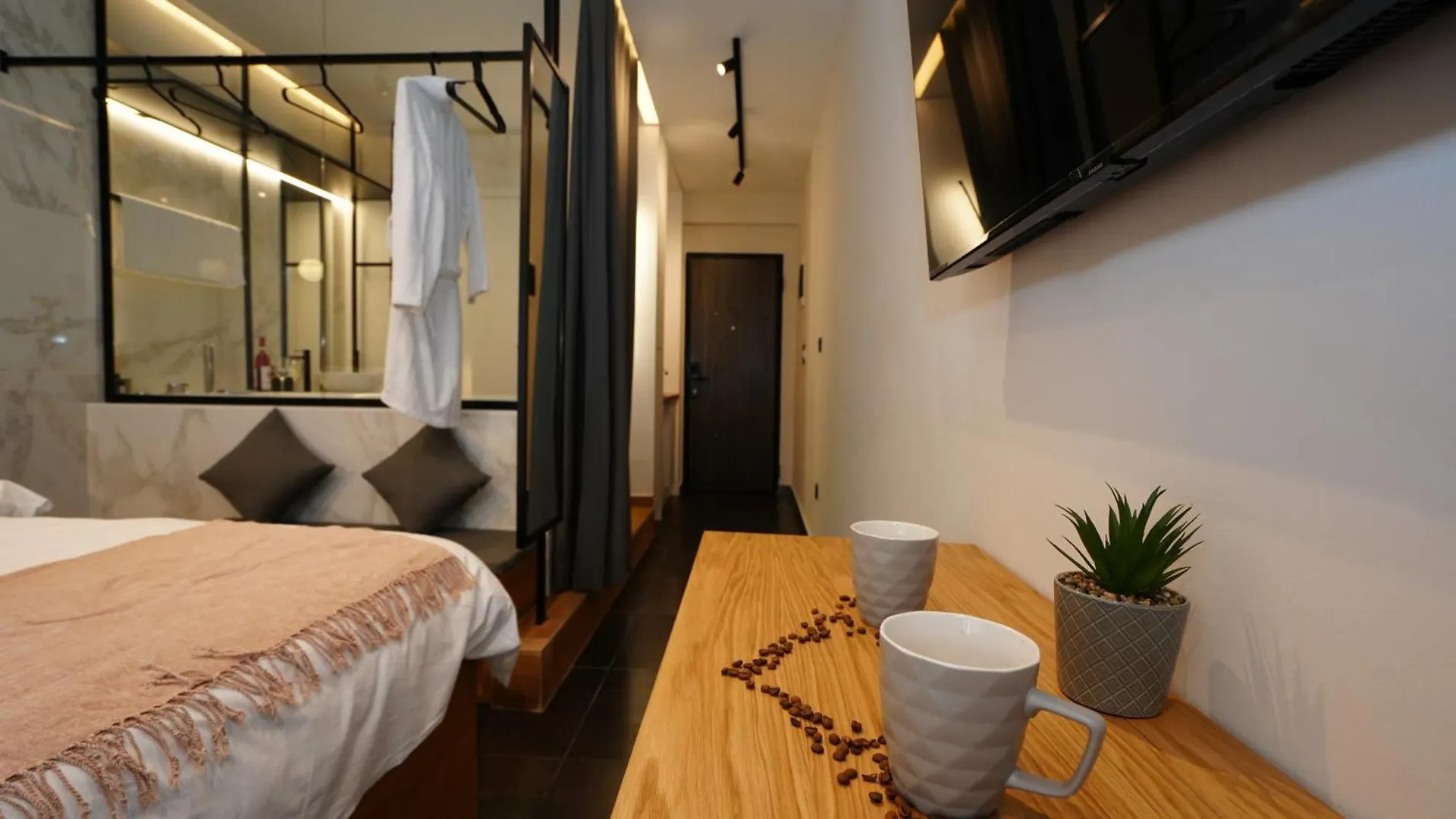 Luxury Suites With Jacuzzi By Sea&Thecity Θεσσαλονίκη 0*,