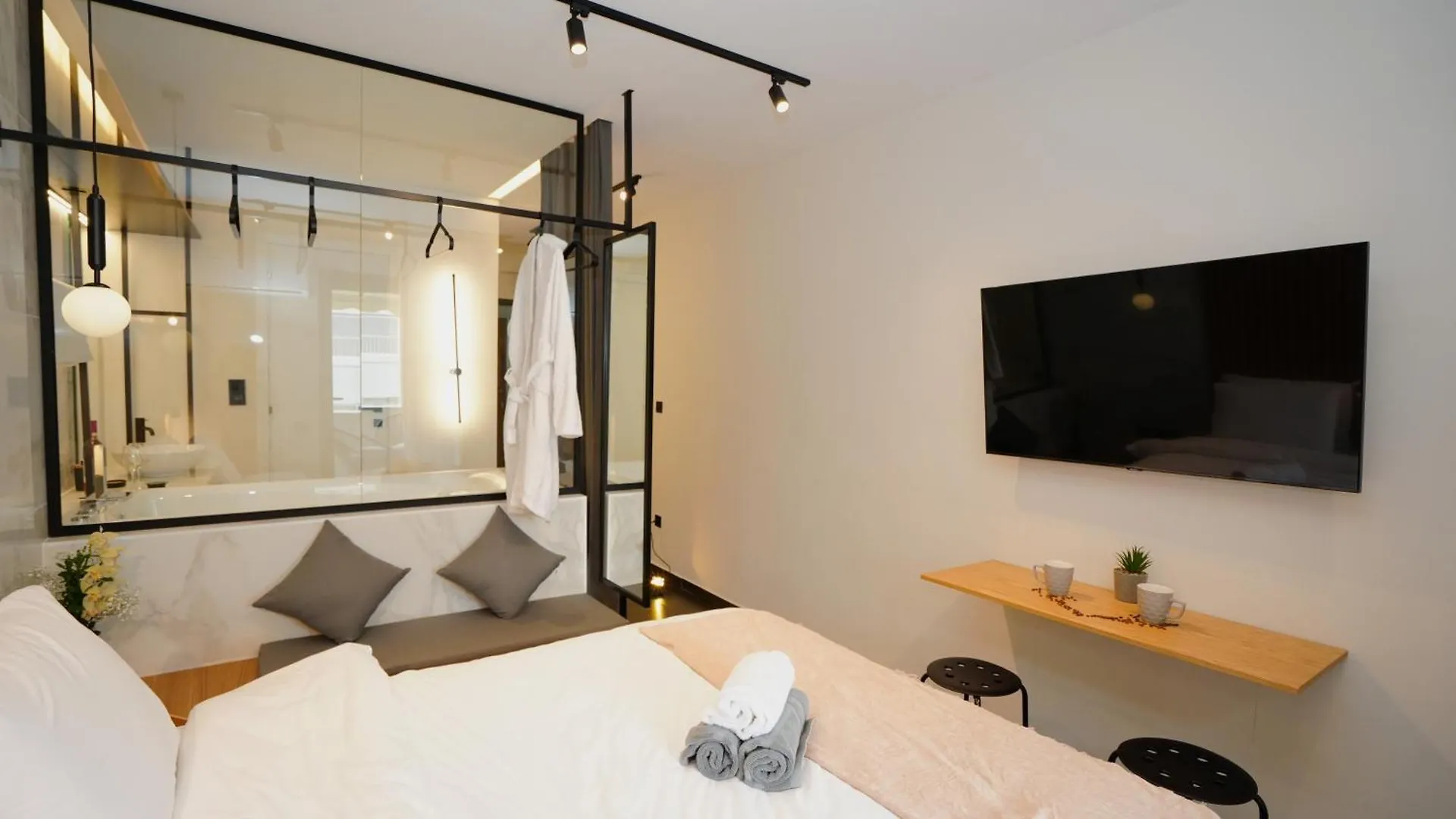 Luxury Suites With Jacuzzi By Sea&Thecity Θεσσαλονίκη Ελλάδα