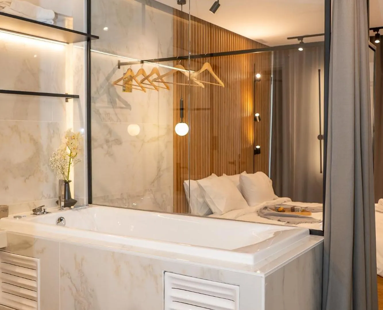 Luxury Suites With Jacuzzi By Sea&Thecity Θεσσαλονίκη