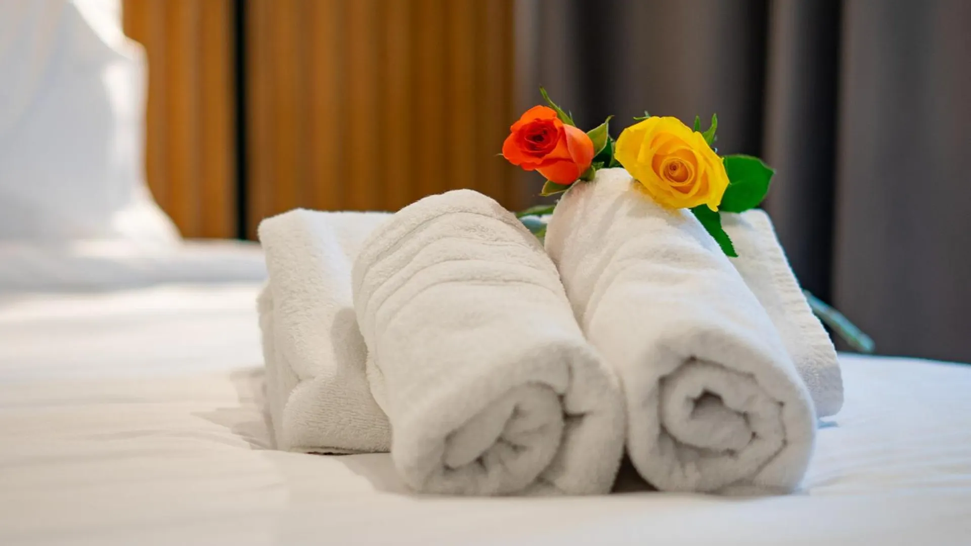 Luxury Suites With Jacuzzi By Sea&Thecity Thessaloniki